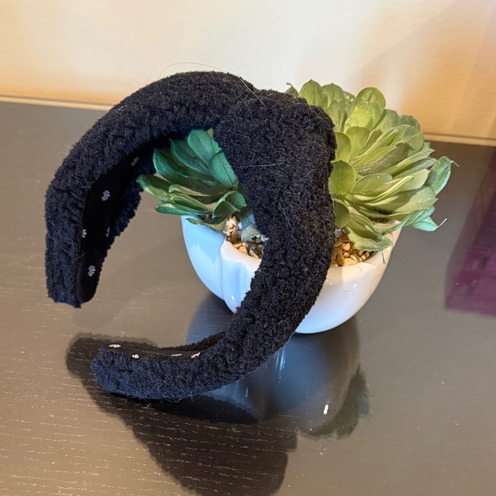 Lele sadoughi Black Textured Headband fleece